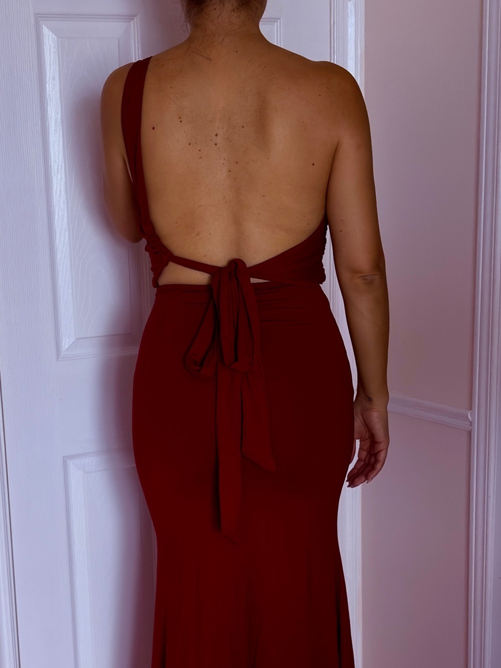 Elegant Backless Wine Red Evening Dress with Tie-Back